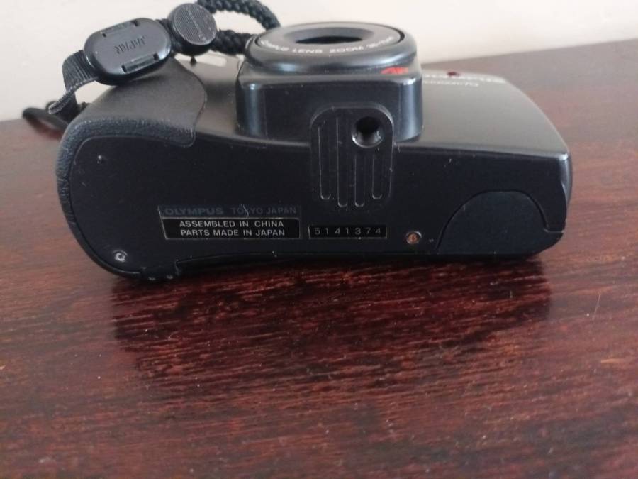 Olympus Superzoom 70 Point And Shoot Film Camera 35mm