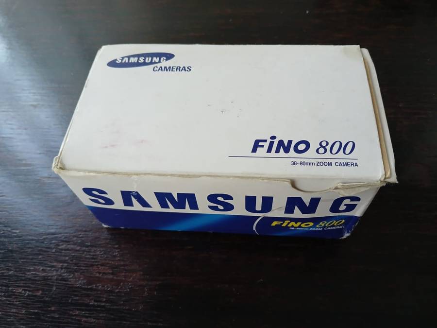 Samsung Fino 800 35mm Point and Shoot Film Camera with 38-80mm Zoom Lens