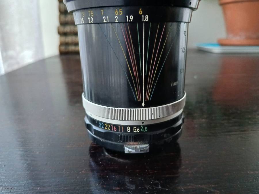 Zoom-NIKKOR·C Auto 1:4.5 f80-200mm