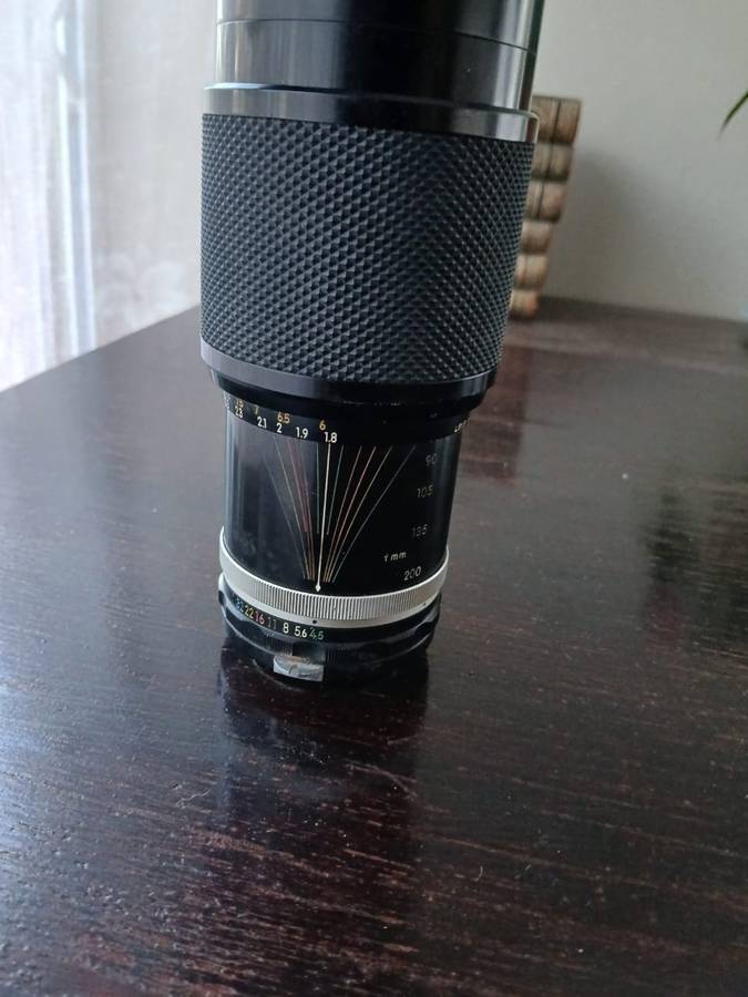 Zoom-NIKKOR·C Auto 1:4.5 f80-200mm