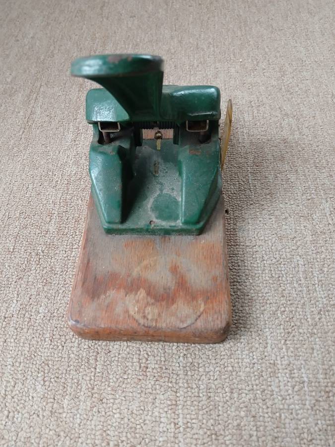 VINTAGE Leitz Office Punch 1940's