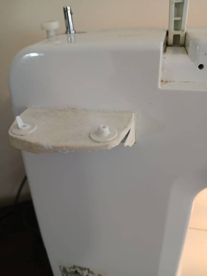 Singer Promise Sewing Machine Model 1409