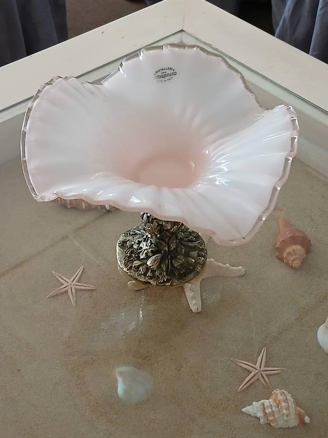 Cristalleria Ottaviano Glass Pink Ruffle Glass Centerpiece On A Silver Pedestal Made In Italy