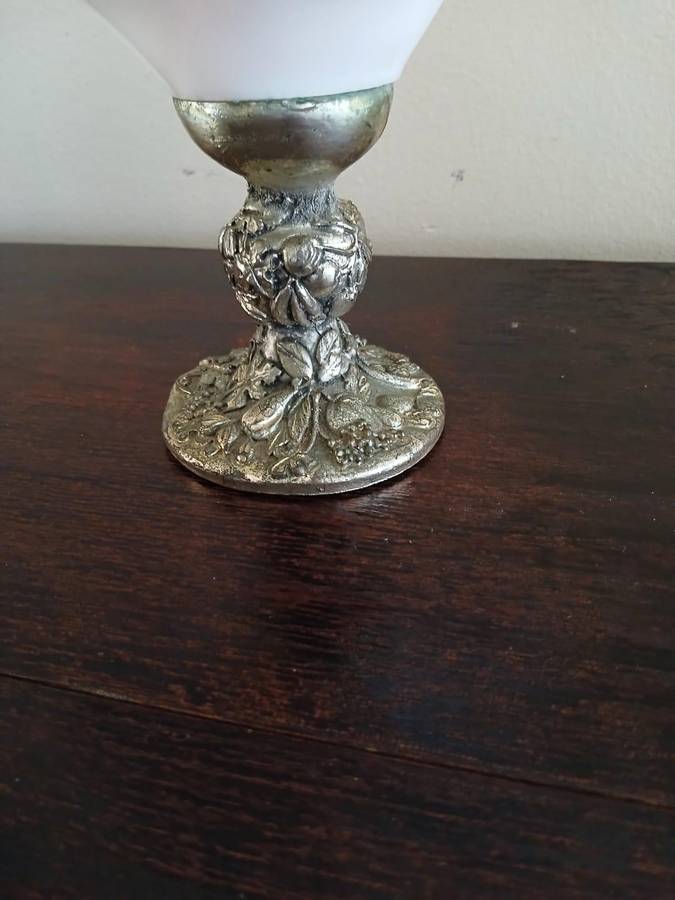 Cristalleria Ottaviano Glass Pink Ruffle Glass Centerpiece On A Silver Pedestal Made In Italy
