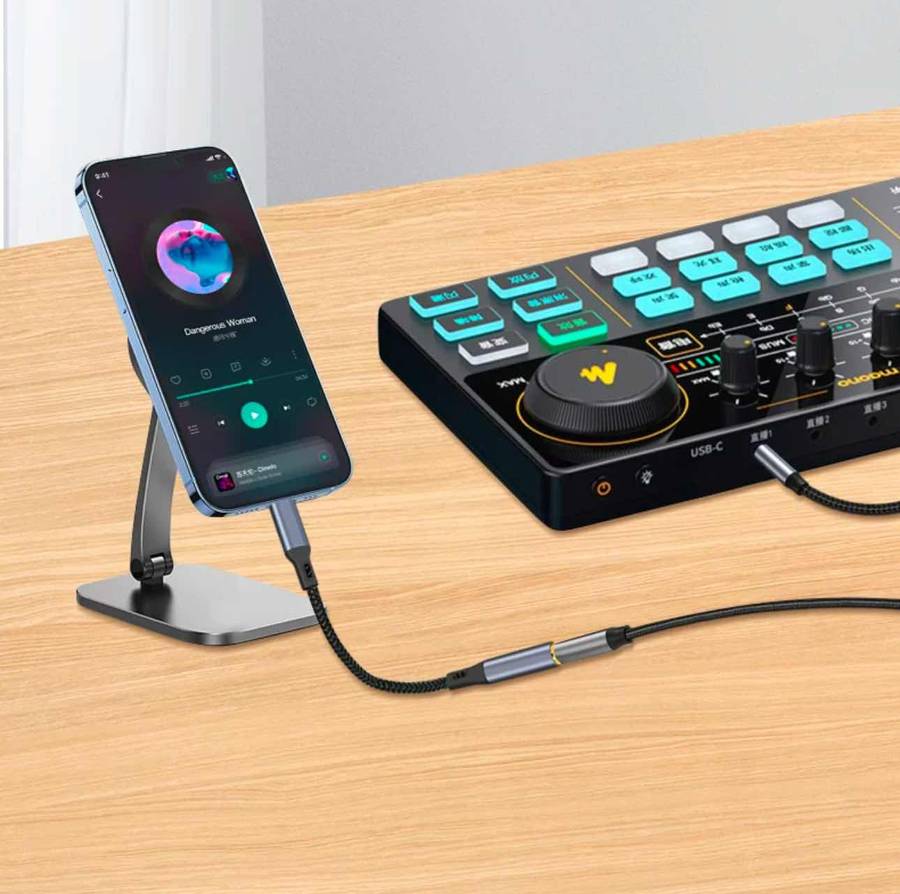 iPhone Headphone Adapter Lightning to 3.5mm Jack iPhone Aux Adapter