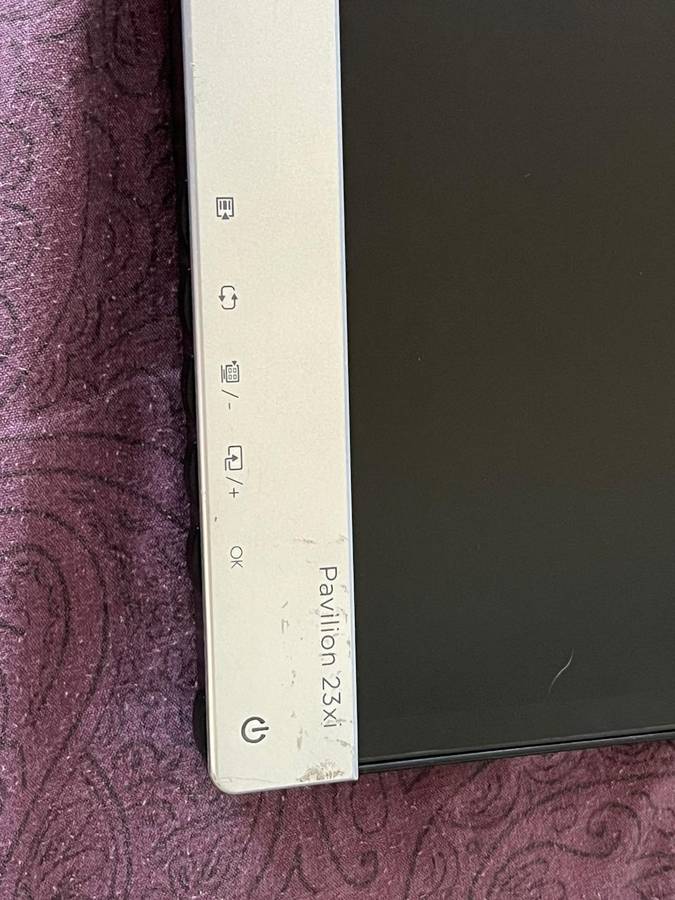 HP Pavilion 23xi 23-inch Diagonal IPS LED Backlit Monitor