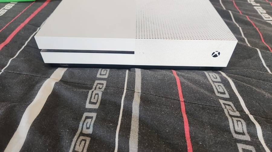 Xbox One S 1TB
