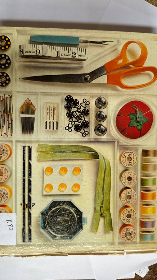 Reader's Digest Complete Guide to sewing
