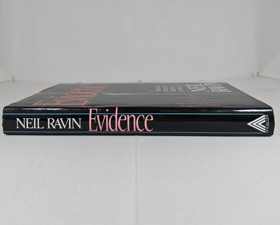 Evidence by Neil Ravin - Hardback