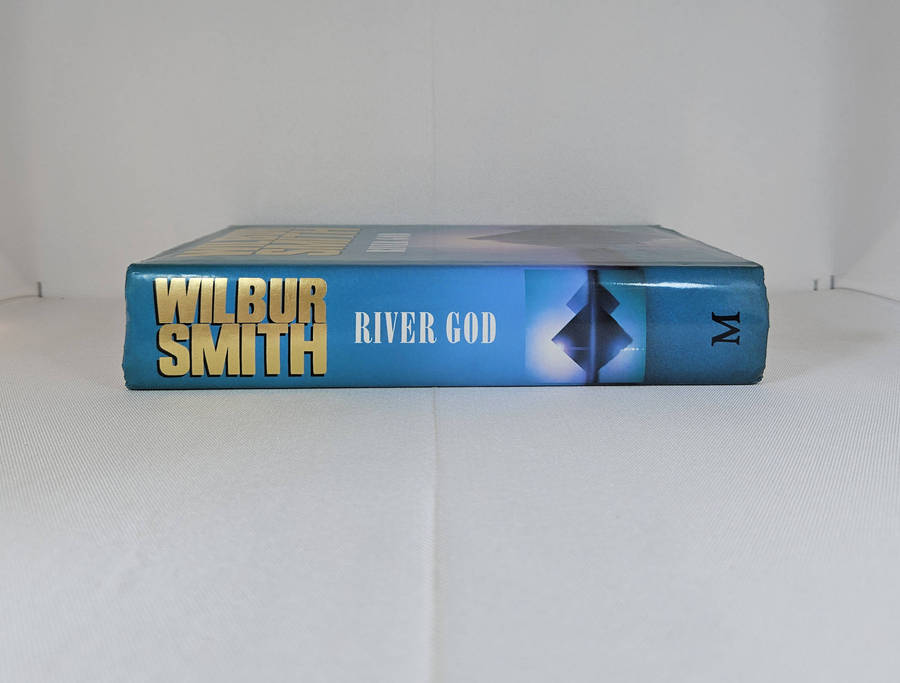 River God by Wilbur Smith - Hardback