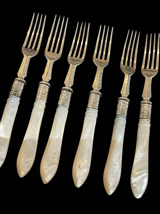 Forks knives mother of pearl set