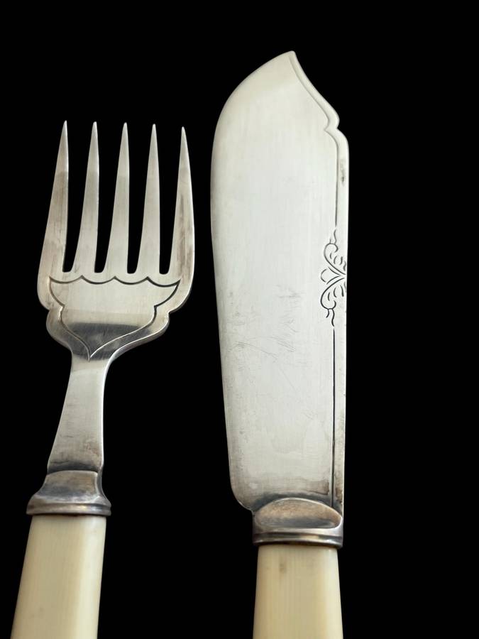 Cutlery serving set bone handled(NR1)