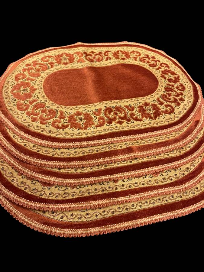 Doilies velveteen each(20)