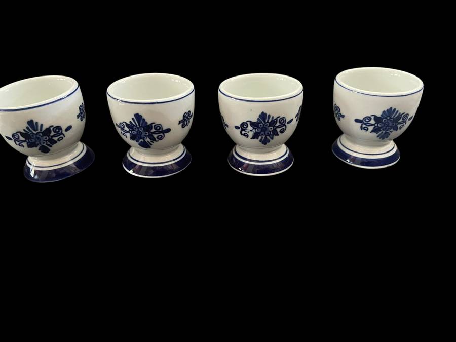 Egg cups Delft x4