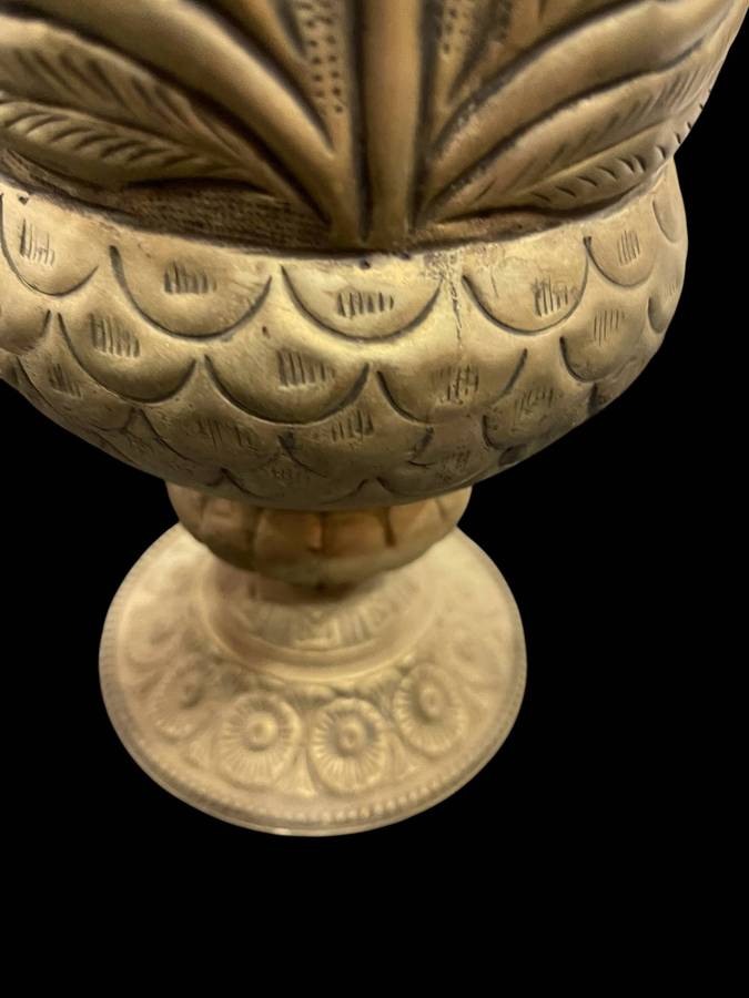 Vase large brass
