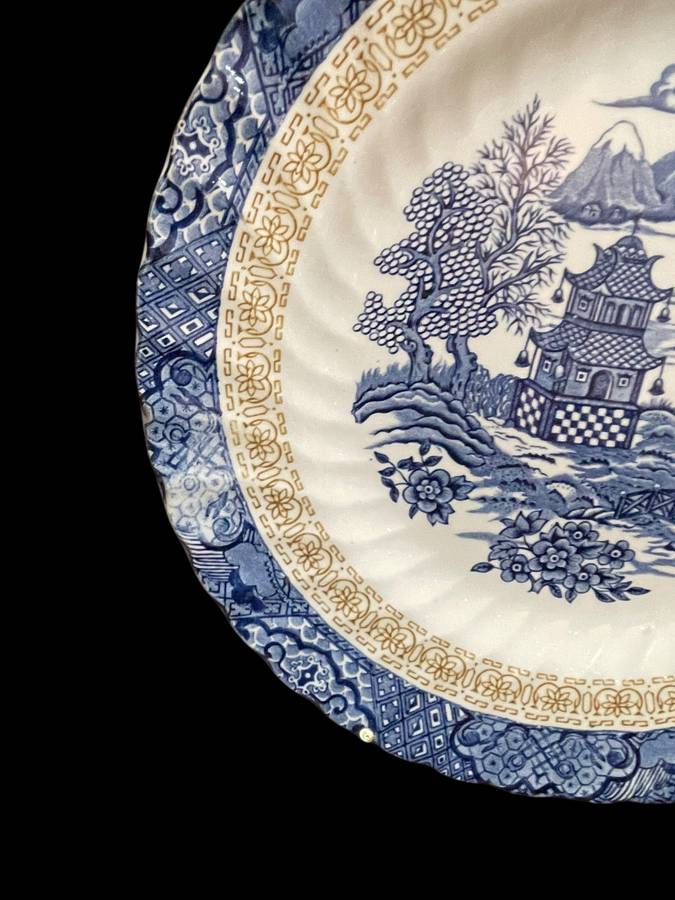 Plate display Royal Tudor