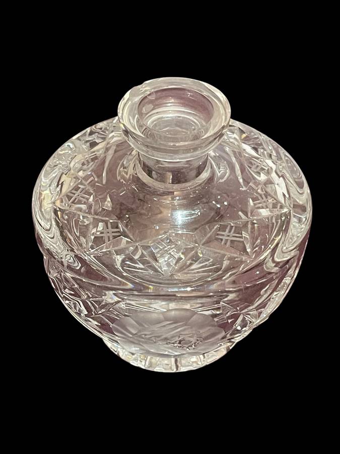 Perfume bottle rose cut