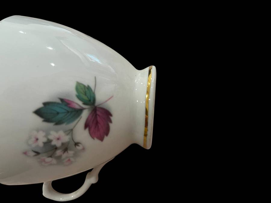 Teacups Royal Vale each