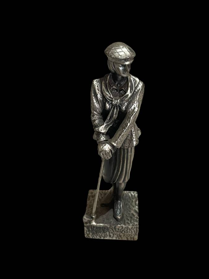 Ornament/ paperweight female golfer