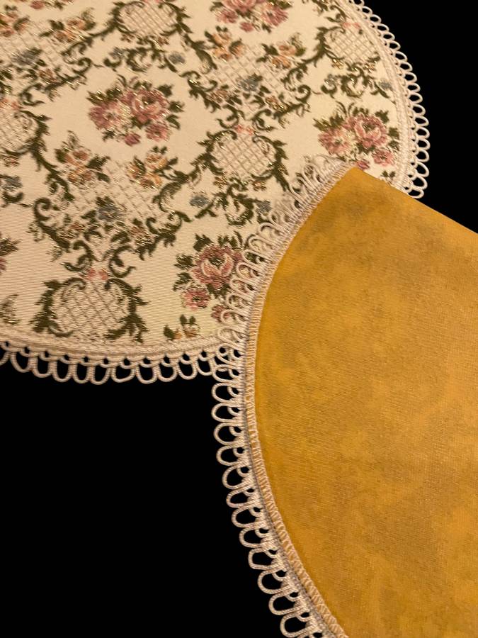 Doilies velveteen each(24)