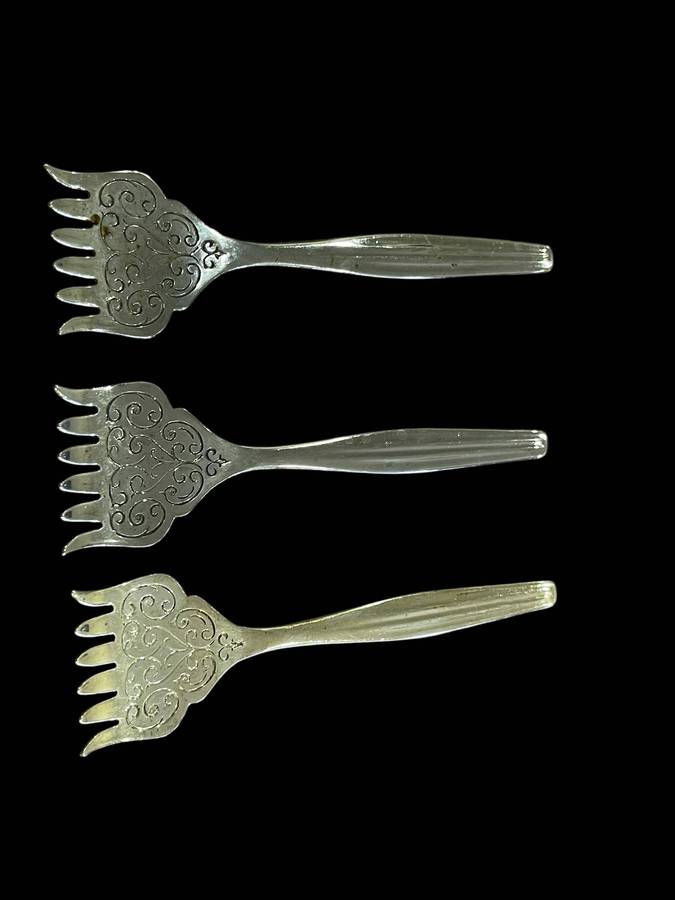 Sardine forks each