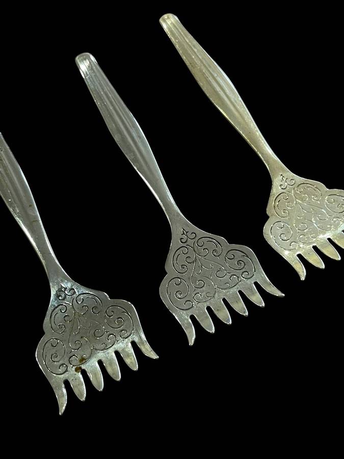 Sardine forks each