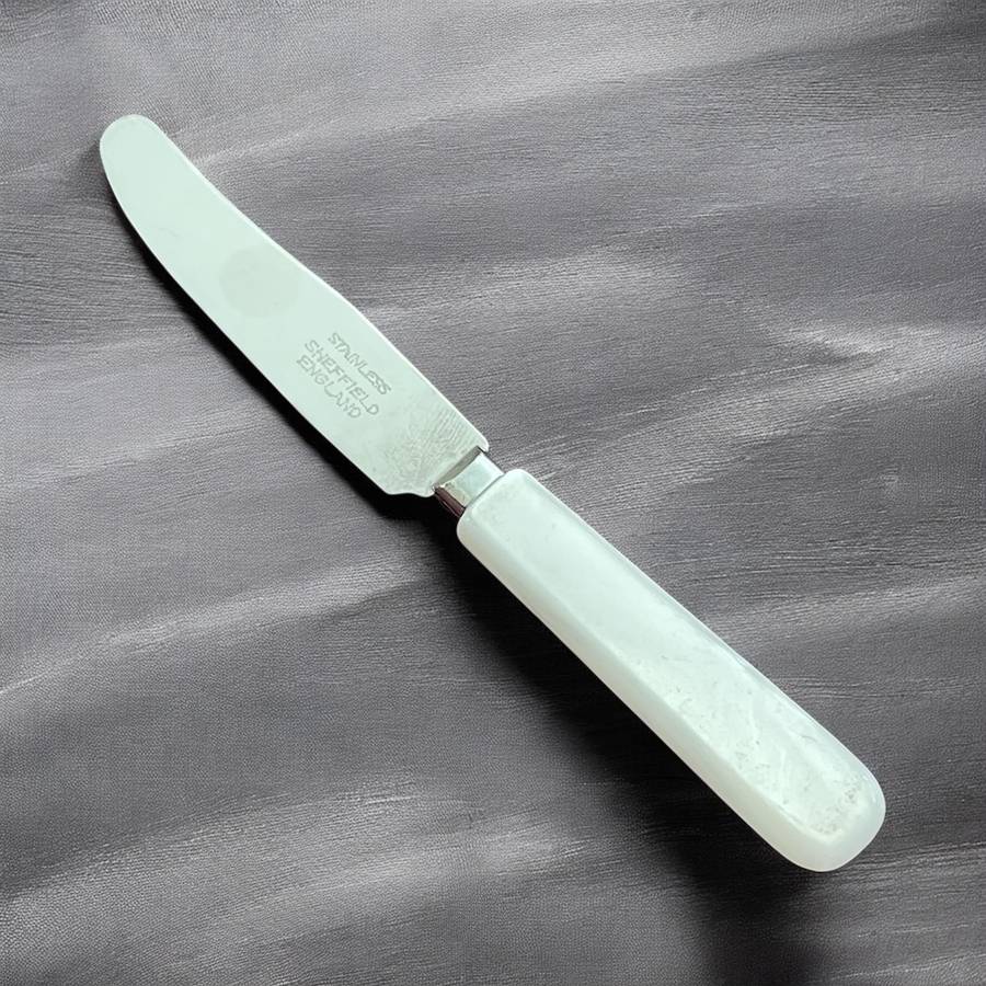 Butter/pate knife faux mother pearl(NR12)