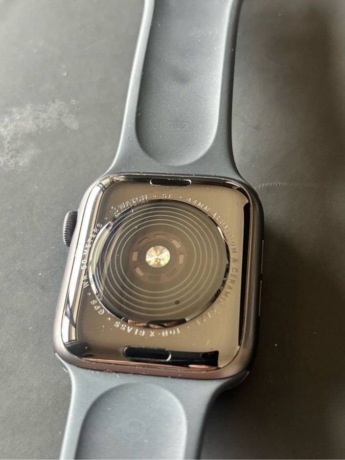 Apple watch 44mm SE