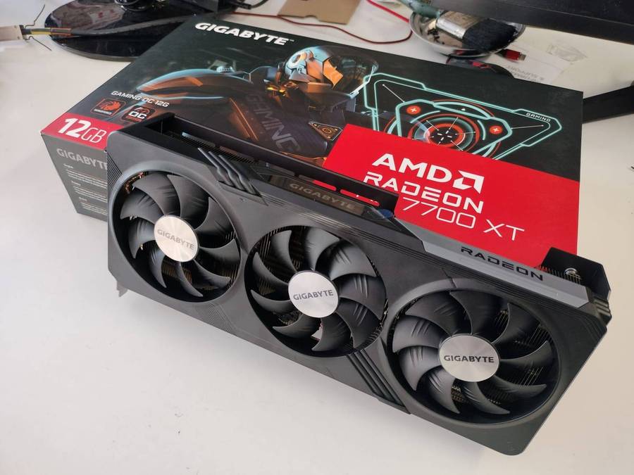 RX 7700 XT 12GB - Gigabyte Gaming