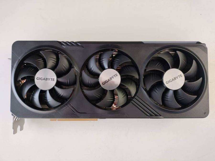 RX 7700 XT 12GB - Gigabyte Gaming