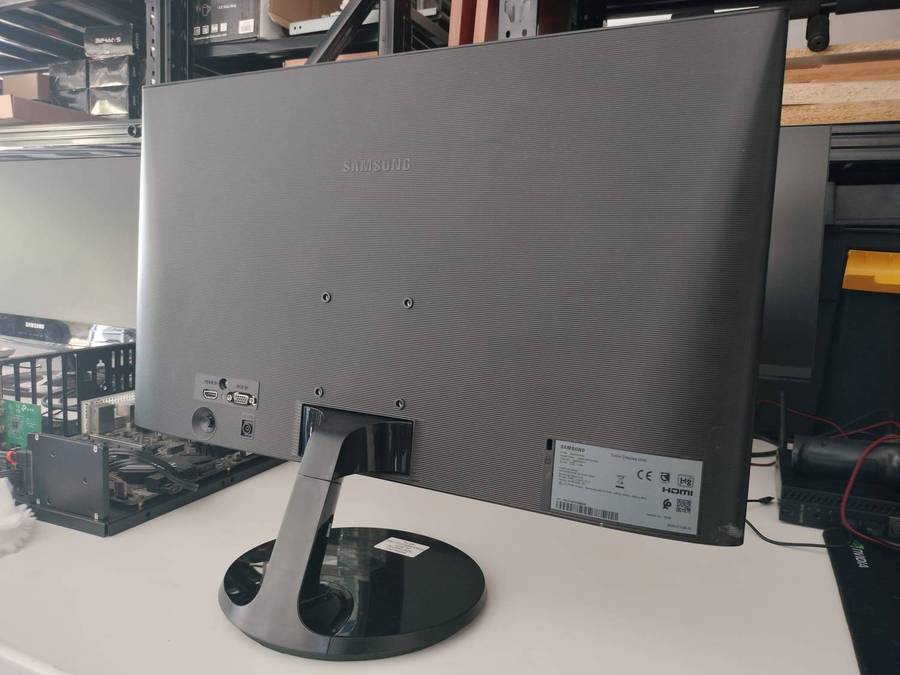 Samsung 24" FullHD Monitor - SAMSUNG S24F350FHU