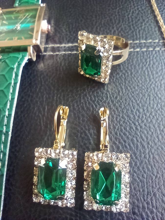 ladies gold plated watch and jewelry set