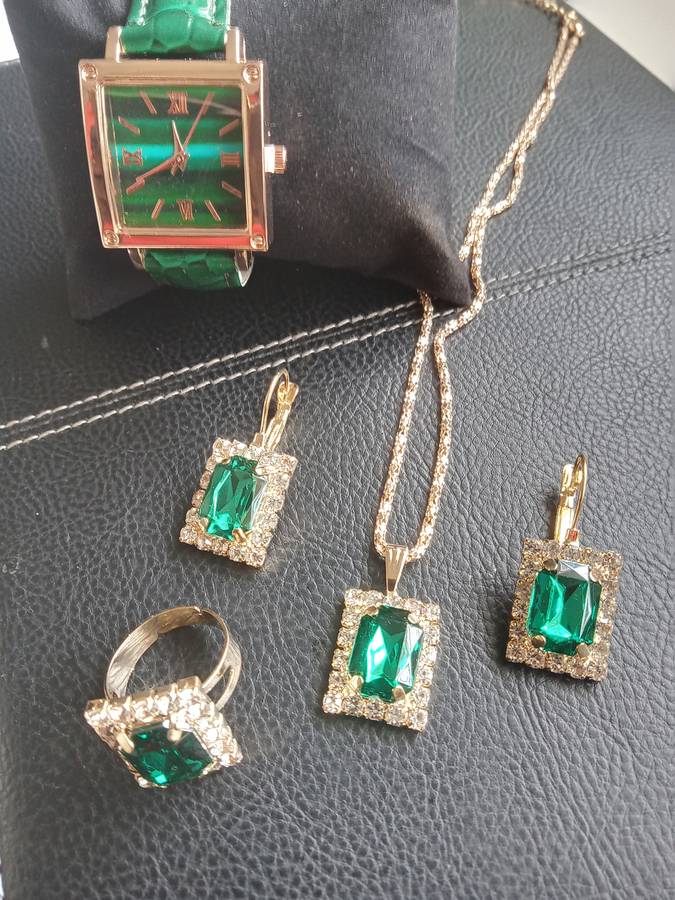 ladies gold plated watch and jewelry set