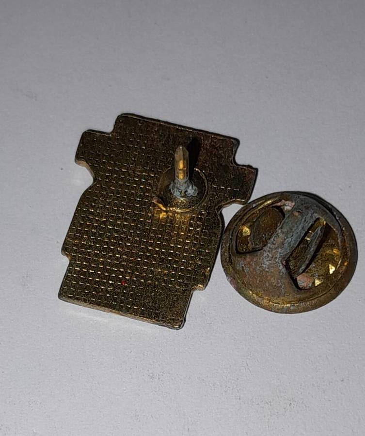 L'Alsacienne France Lapel Pin