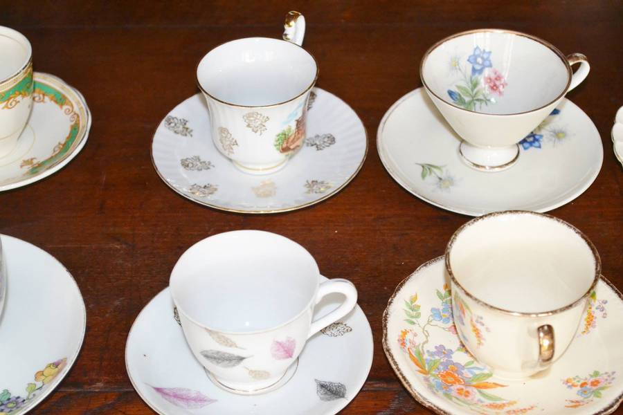Selection of 12 Vintage Porcelain Duos - Various Makers