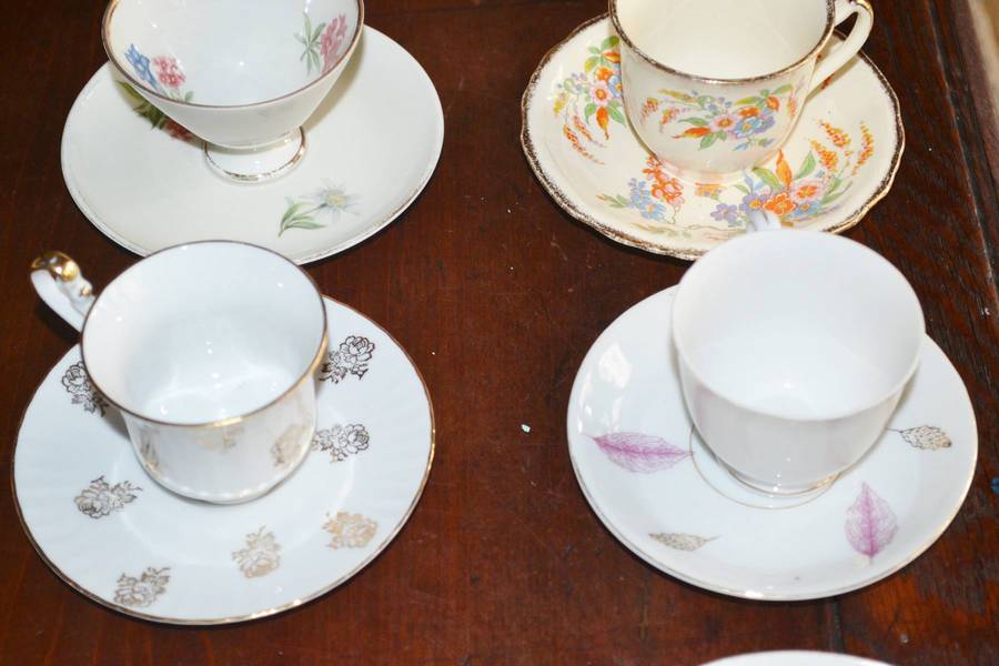 Selection of 12 Vintage Porcelain Duos - Various Makers