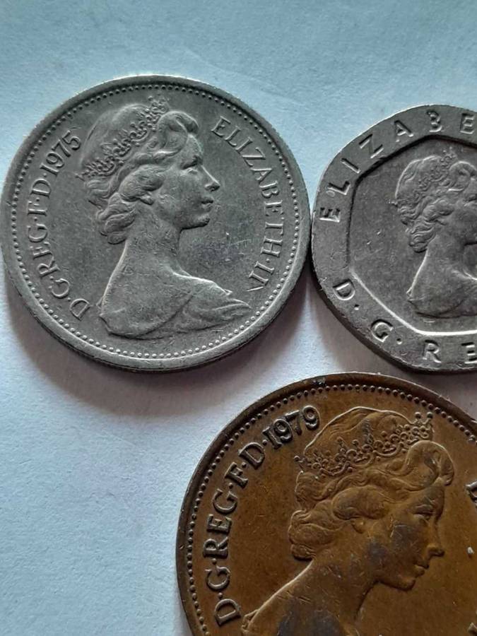 Assorted International (UK) Coins - 5 Coins