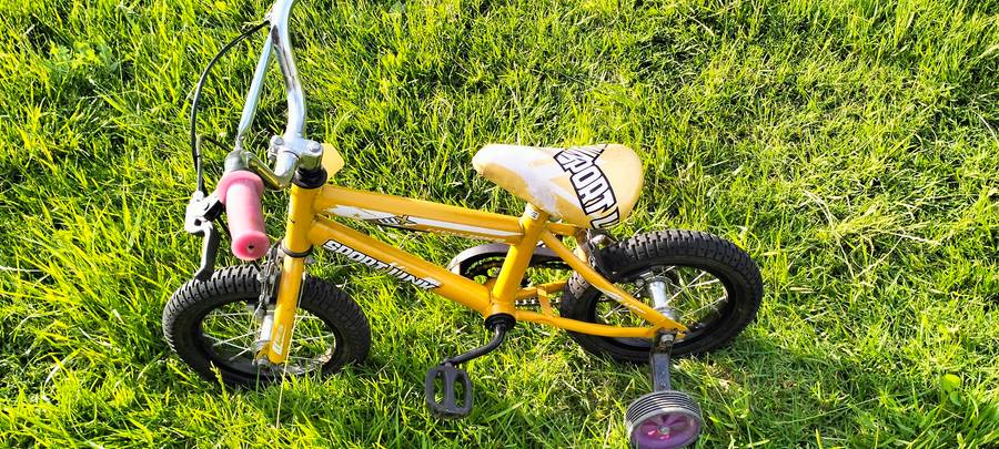 12 INCH KIDS BICYCLE