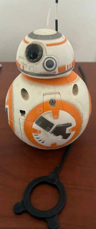 Star Wars: The Last Jedi rip N roll- BB8