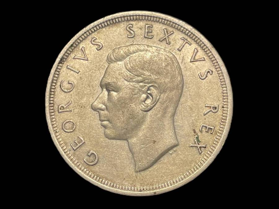 Very nice 1950 SA Union silver 5 shillings (crown) coin - 80% silver