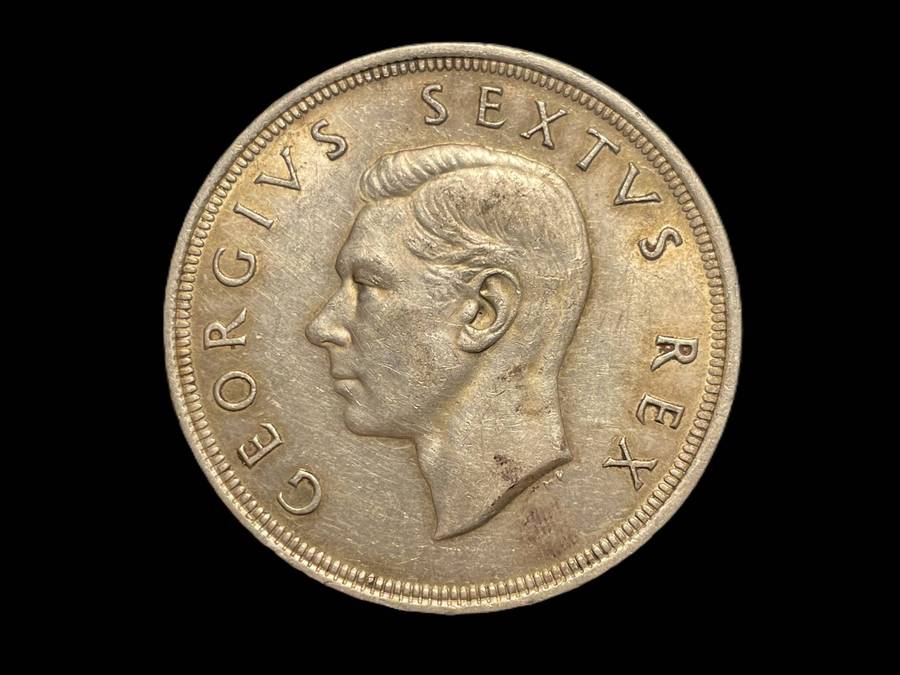 Very nice 1949 SA Union silver 5 shillings (crown) coin - 80% silver