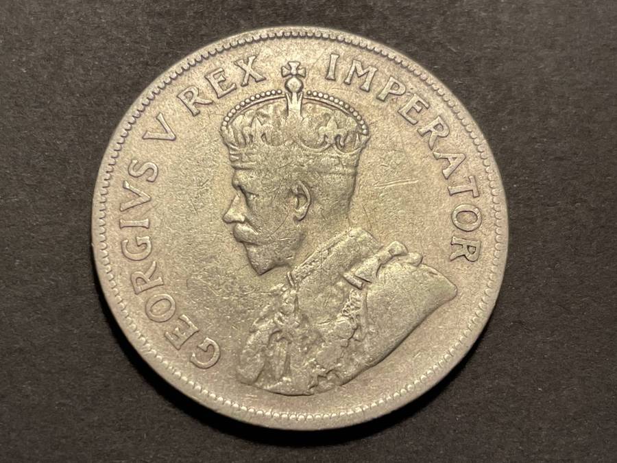Scarce 1933 S.A. Union silver 2 ½ shillings coin - High catalogue value
