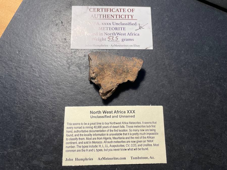 Lot of 2 meteorites with certificates of authenticity - For Bitter End only