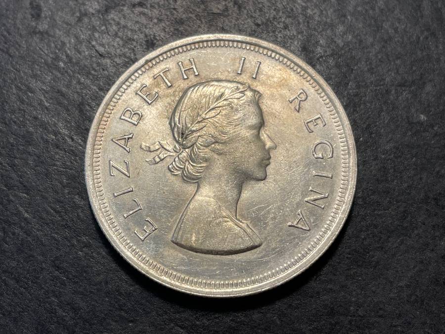 Solid Silver South African 5 shillings (crown) coin of 1953 - Very nice