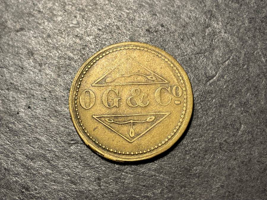 1920s OG & Co South African two shilling brass token - Good condition