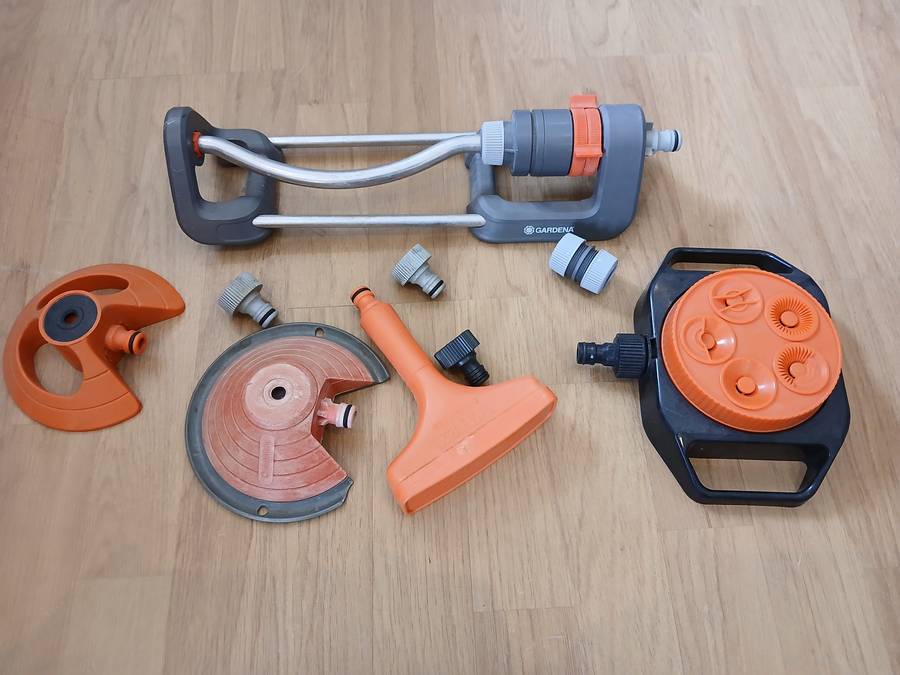 Sundry garden irrigation items