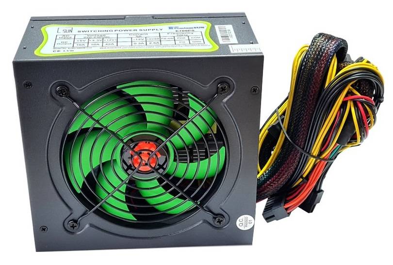 PREMIUM SUN E700PS ** 700W GAMING POWER SUPPLY ** WARRANTY ** GOOD CONDITION **