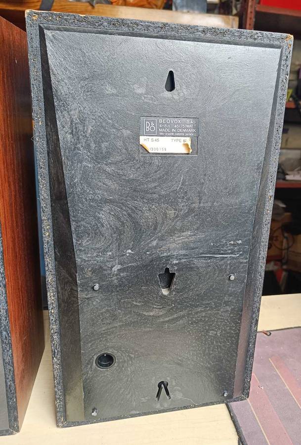 Bang and Olufsen Beovox S45 Speakers