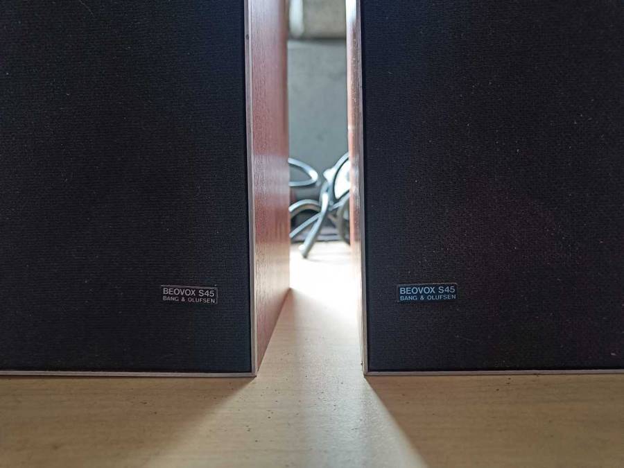 Bang and Olufsen Beovox S45 Speakers