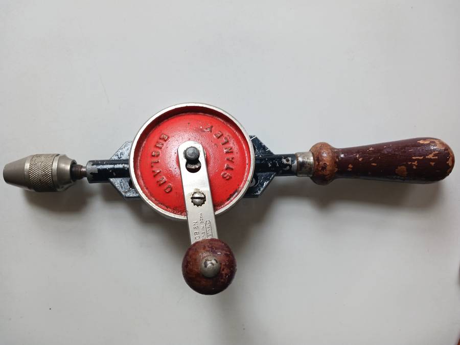 Vintage Stanley Hand Drill Made in England No. 803 ( in good condition )